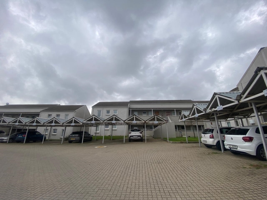 To Let 3 Bedroom Property for Rent in Klein Drakenstein Western Cape